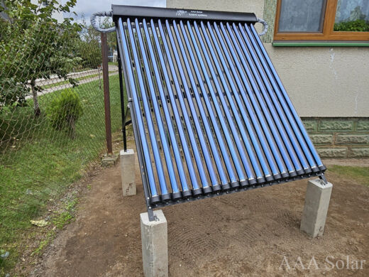 Instalace trubicového kolektoru na rovném terénu.